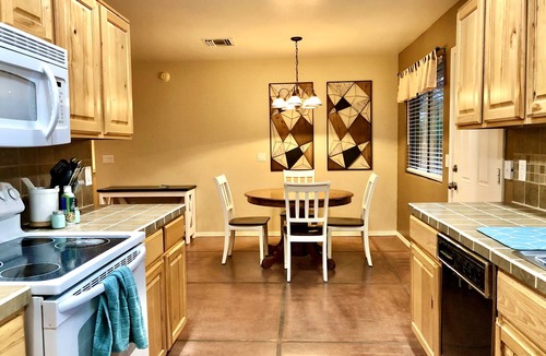 Tucson House | Secluded Casita w/King Bed + Mountain Views!