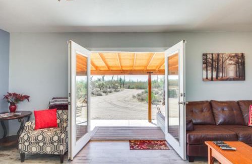 Marana House | Secluded Marana Home w/Viewing Decks + Privacy!