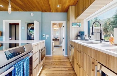 Carbondale House | Secluded unique home in prime location with deck, woodstove, & mountain view