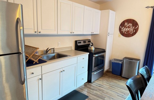 Santa Ynez House | Secluded Wine Country Ranch Cottage in the Rolling Hills of Santa Ynez