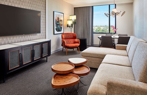 Entertainment District Hotel | Senna House Scottsdale, A Curio Collection by Hilton