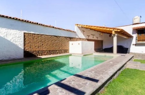 Tlajomulco de Zuniga House | Serene Villa Escape | Peaceful Pool + Garden Views