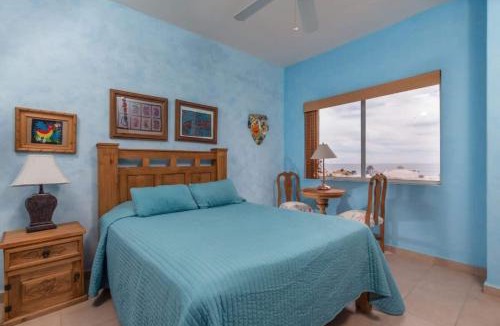 Las Conchas House | Serene & Warm 3rd Level Condo - Corona del Mar 302