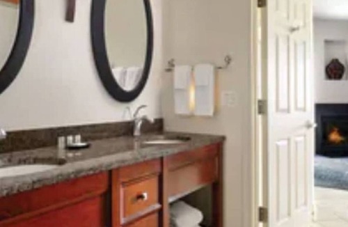 North Scottsdale Resort | Sheraton Desert Oasis Villa 1 Bedroom. Feb. 8-15, 2027. Walk to Phoenix Open PGA