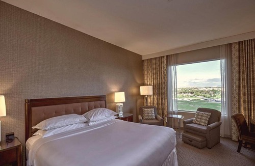 Mesa Grande Hotel | Sheraton Mesa Hotel at Wrigleyville West