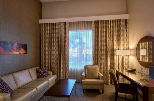 Mesa Grande Hotel | Sheraton Mesa Hotel at Wrigleyville West