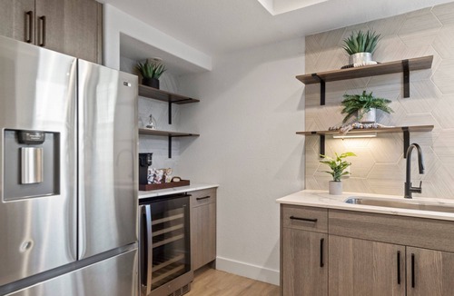 Kierland Apartment | Shopping District | Urban Cosmopolitan Suite | Upgraded