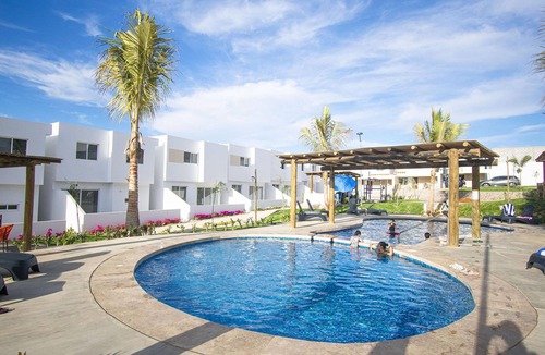 Federico Velarde House | Short or Long Lease Welcome! Modern Rental with Pool & Comfort.