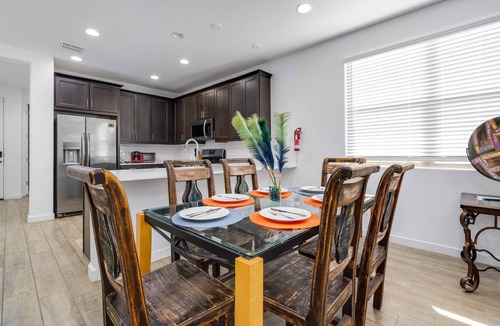 Estrella Village House | Simple Retreat Budget-Friendly and Convenient