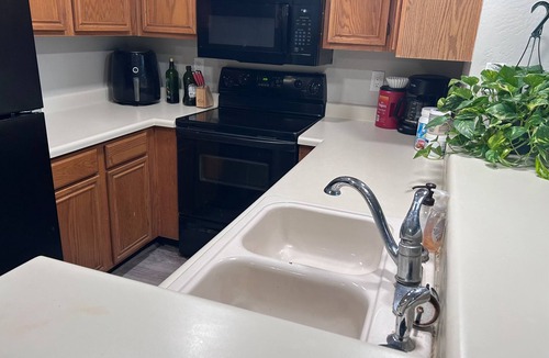 Chandler House | Single bed and bath in two-bedroom townhouse in Chandler, Arizona