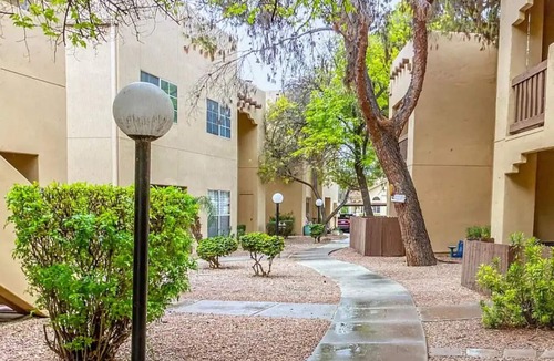 Chandler House | Single bed and bath in two-bedroom townhouse in Chandler, Arizona