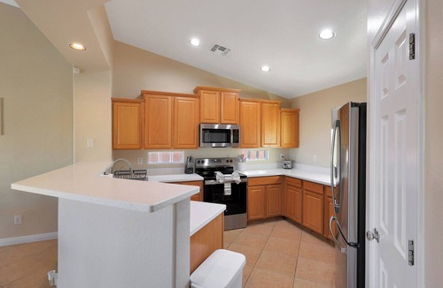 Goodyear House | Single story Goodyear property w/pool. Near spring training & Phoenix Raceway!