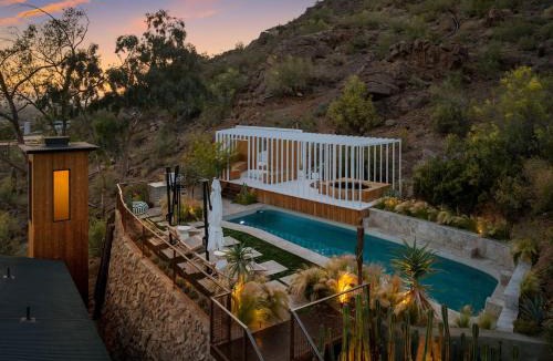 Copeland Hill Villa | Skyeview - Award-Winning Mountaintop Oasis
