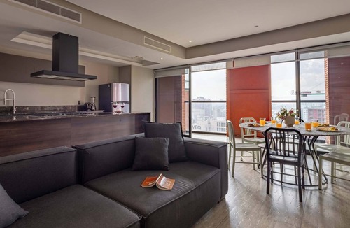 Zona Minerva Apartment | Skyline View Patio & Pool Access in Jalisco