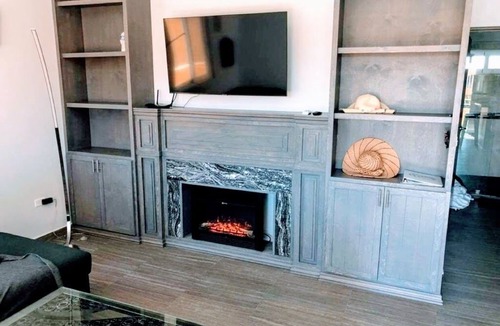 Cerritos Villa | Sleeps 12 PRIVATE ENTERTAINING PATIO and Rooftop Deck Top-bottom 2 Condos