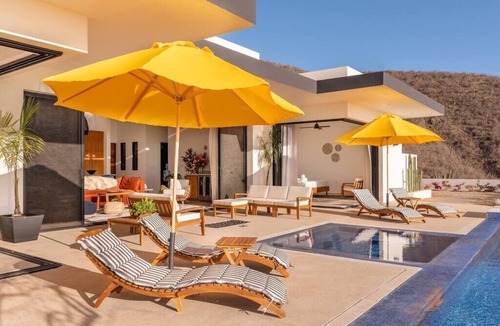 El Pescadero Villa | Sleeps 8-Lavish 4-Bed Villa Ultimate Luxury & Amenities, Luxury Villa