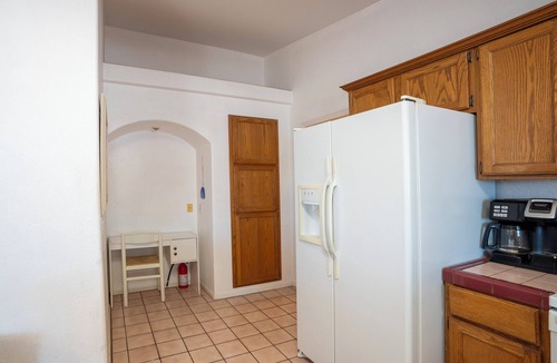 Lake Havasu City House | SNOWBIRD DISCNT! MONTHLY&WKLY Walk LONDON BR/TOWN 4+2 Heat Pool, HTub Cornhole!