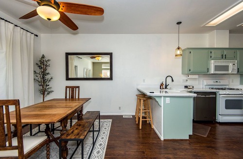 Needles House | Snowbirds Welcome. Enjoy River Life On a Golf Course.