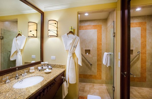 Pedregal Hotel | Soak up the sun at Pueblo Bonito Sunset Beach Resort, Junior Suite, 4 max.