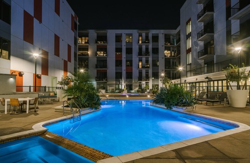 Tempe Apartment | Sonder at Mill Ave | Three-Bedroom Apartment w/Balcony