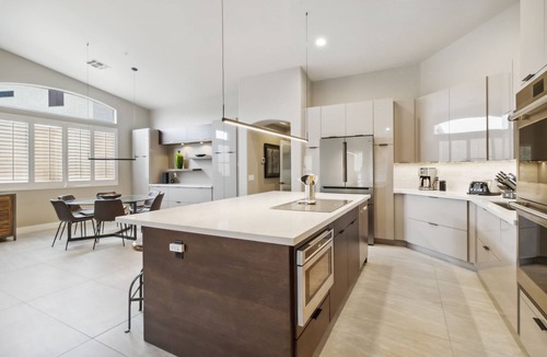 Sonoran Hills House | Sonoran Desert Retreat Modern 4 BR Home/PVT Pool/Jacuzzi/Scottsdale