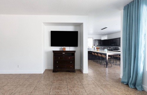 Gilbert House | South Gilbert Home! Fully Furnished and Ready to go! 30 Day Min.