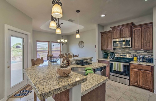 Laguna Vista House | South Padre Paradise w/Saltwater Pool Near Golf!