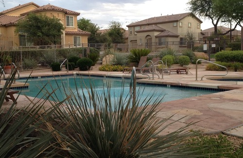 South Mountain House | Southern Mountain Garden Retreat