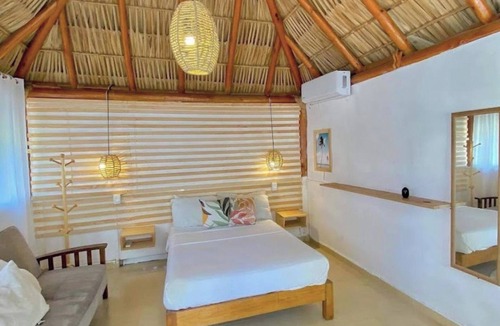 Pie de la Cuesta Hotel | Spa y Boutique Evana