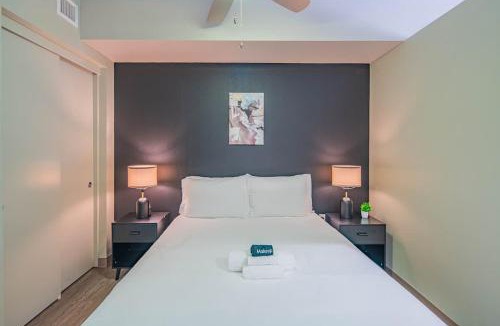 Evans Churchill Apartment | Spacious 1BD DT, Parking, Gym, W-D, Roosevelt Row