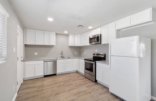 Northwest Village Apartment | Spacious 3-bedroom apartment in delightful Phoenix