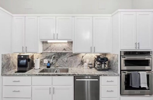Edinburg House | Spacious 4-bedroom house in beautiful Edinburg with awesome pool