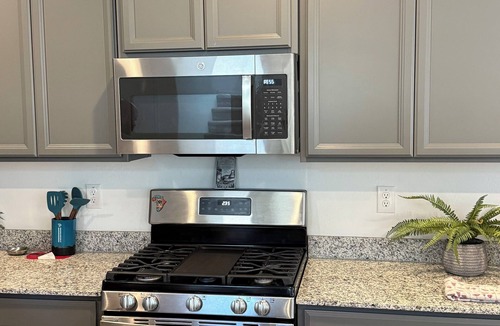 Surprise House | Spacious 4-bedroom house with AC, WiFi in charming Surprise