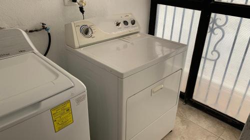 Escobedo House | Spacious 4-bedroom house in beautiful Ciudad General Escobedo with WiFi, AC