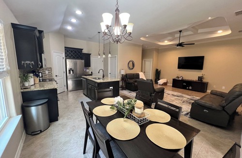 McAllen House | Spacious 4-bedroom house in charming McAllen with Pool