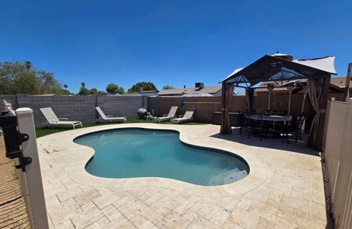 Maryvale House | Spacious 4-bedroom house in amazing Phoenix with cool AC and Pool