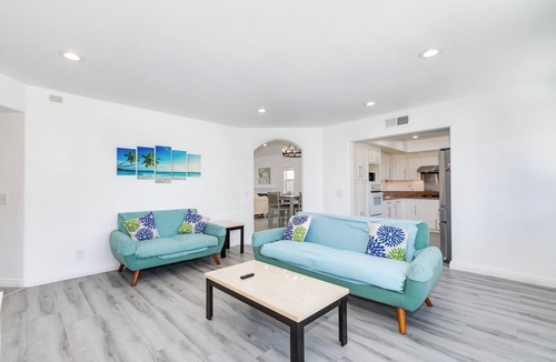 Chino House | Spacious 4-bedroom house in Gate community in lovely Chino with WiFi, AC
