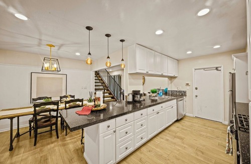 Monterey Park House | Spacious 4BR/3BA LA Retreat! Minutes to Downtown! Sleeps 10