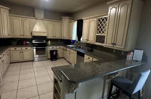 Mission House | Spacious 4BR and 5RR Spanish Hacienda with Private Pool
