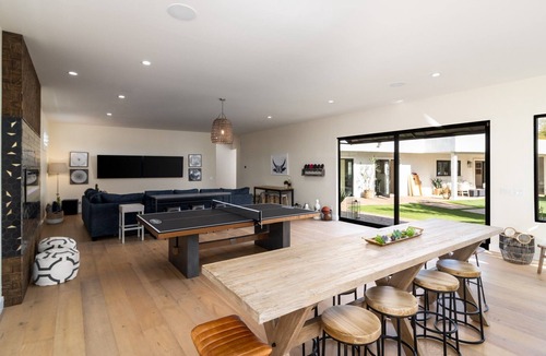 Shea North Estates House | Spacious 6-bdrm Resort home in Scottsdale , Sleeps 16+ fitness room, Pickleball