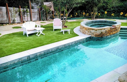 Central Malibu Ski Chalet | Spacious 6-bedroom Chalet w Pool in sunny MalibunVery welcome send us a message!