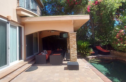 Encino House | Spacious beautiful house with a swimming pool