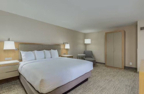 Chandler Hotel | Spacious Guest Room Perfect for Travelers Seeking Relaxation in Chandler