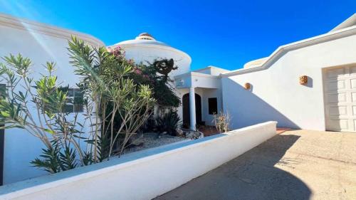 Las Conchas House | Spacious Home in Las Conchas Villa de la Playa