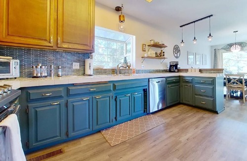 Crestline House | Spacious Lake View Mountain Home - Walk to Lake - Exceptionally Clean