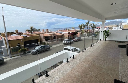 Playas de Rosarito House | Spacious Ocean Front 6 Bedroom House In Pristine Mision Viejo, AC,WIFI, Pool