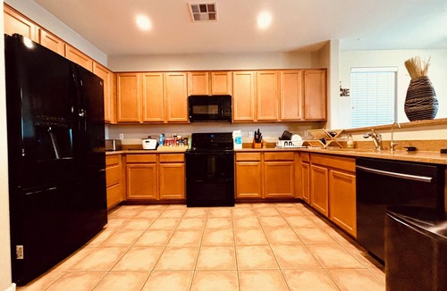 Laveen Ranch House | Spacious pet friendly w/pool and bbq area two-story house and office space.