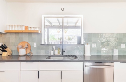Tucson House | Spacious Pet-Friendly Winter Getaway with Firepit Pool Mountain Views