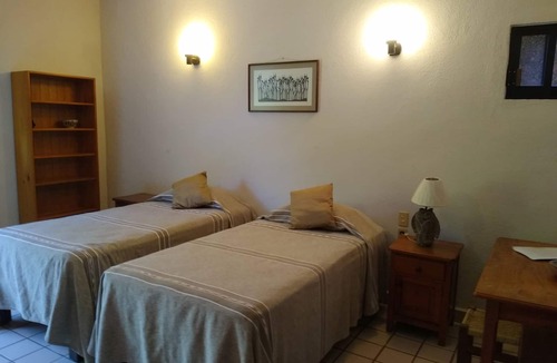 Zihuatanejo House | Spacious room in family guesthouse walking distance to La Ropa beach