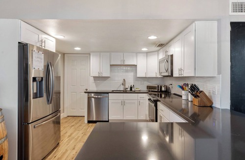 Park Scottsdale Four House | Spacious Scottsdale Family Home w/Pool & Game Room - Sleeps 10 near Old Town
